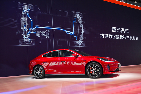 智己汽車發(fā)布線控數(shù)字底盤技術，今年下半年率先量產上車線控底盤 開啟“具身智能”新時代