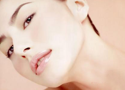 原來(lái)防御+修護(hù) 才是正確的護(hù)膚姿勢(shì)